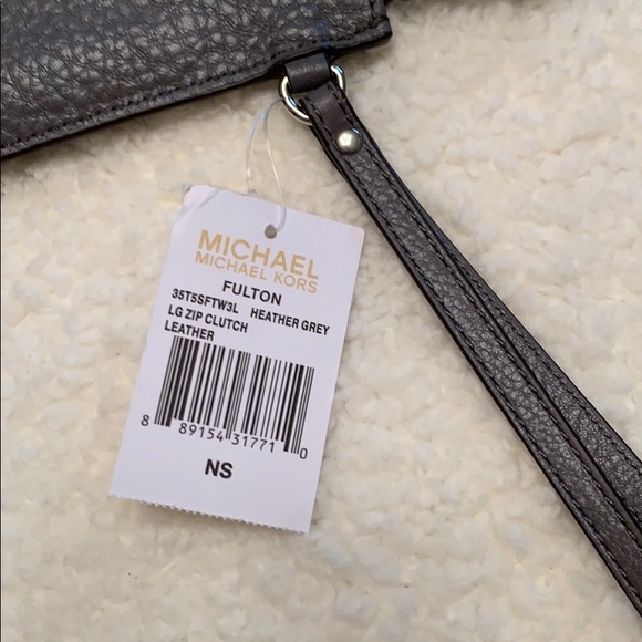 NWT Michael Kors Heather Gray Leather Wristlet - Picture 4 of 7